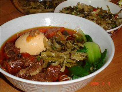 Pickled Cabbage with Beef Noodle