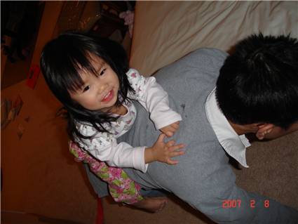 ride on daddy's back -3